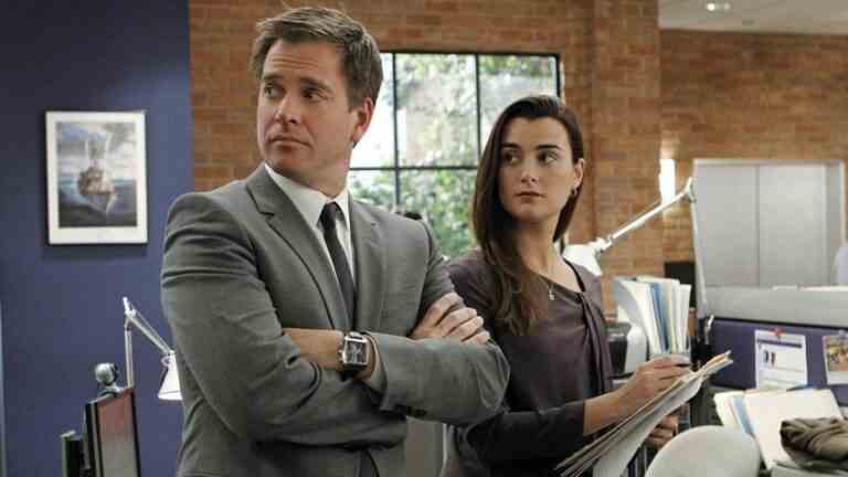 tony and ziva side-by-side.