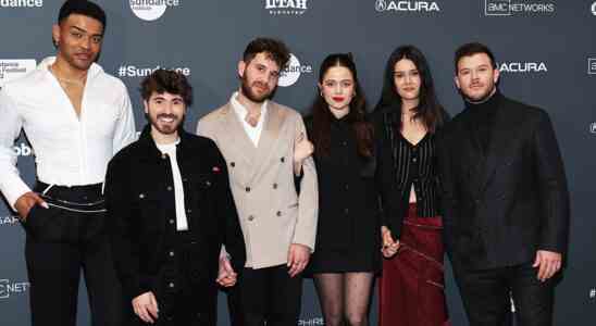 Ben Platt, Molly Gordon et les acteurs de « Theatre Camp » apportent des rires et une performance surprise à Sundance