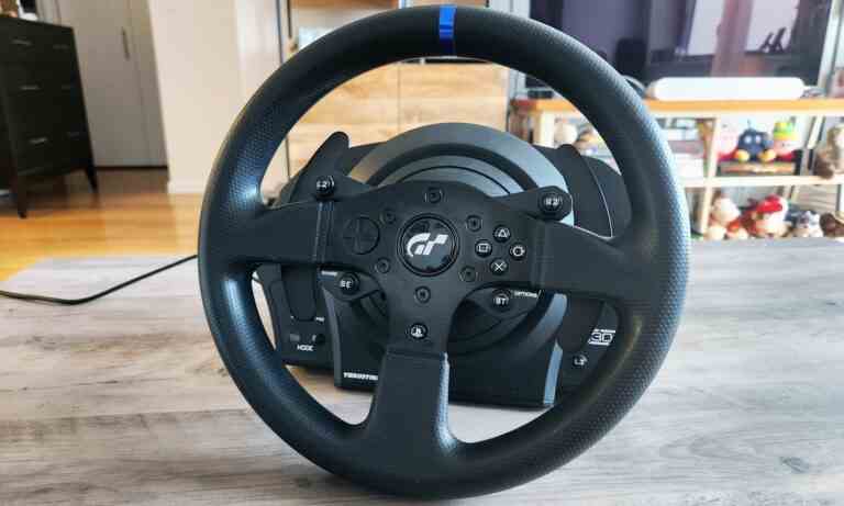 Ce que nous avons acheté : la T300RS GT Edition de Thrustmaster a fait de ma conduite numérique un plaisir