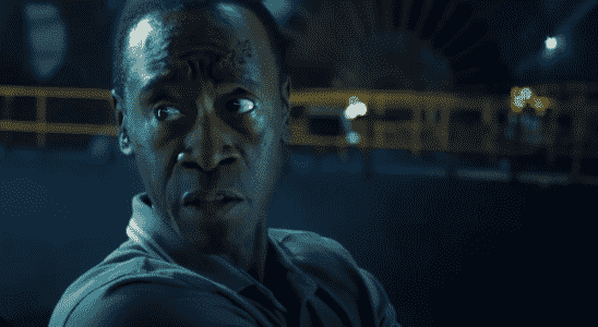 Don Cheadle était à la soirée Laser Tag de son enfant et a eu 2 heures pour décider s'il jouerait dans MCU