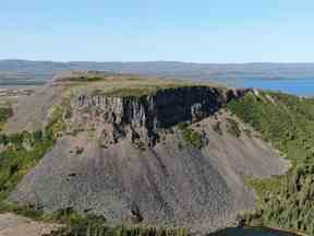 Discovery Hill près du cratère de Mistastin au Labrador est illustrée sur une photo à distribuer.