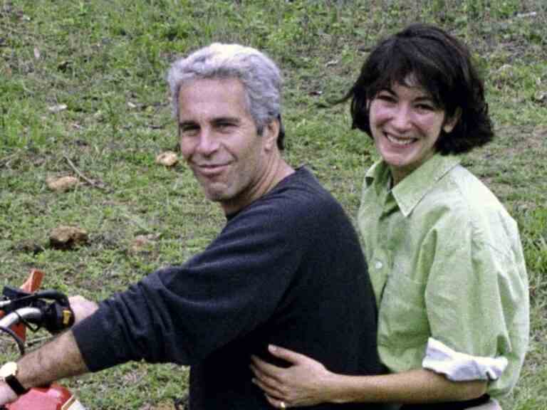 Ghislaine Maxwell souhaite ne jamais avoir rencontré Jeffrey Epstein