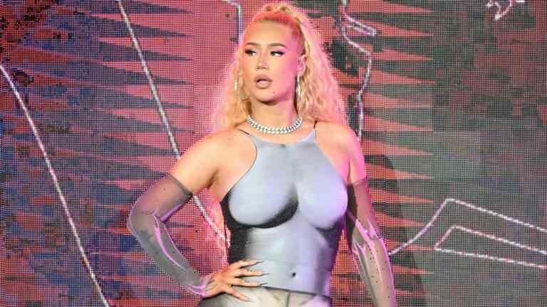 Iggy Azalea rejoint OnlyFans, promet un contenu non censuré «sans vergogne» que les plus populaires doivent lire Inscrivez-vous aux newsletters Variety Plus de nos marques
	
	
