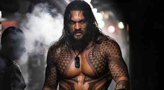 Shirtless Jason Momoa walking through submarine in Aquaman movie