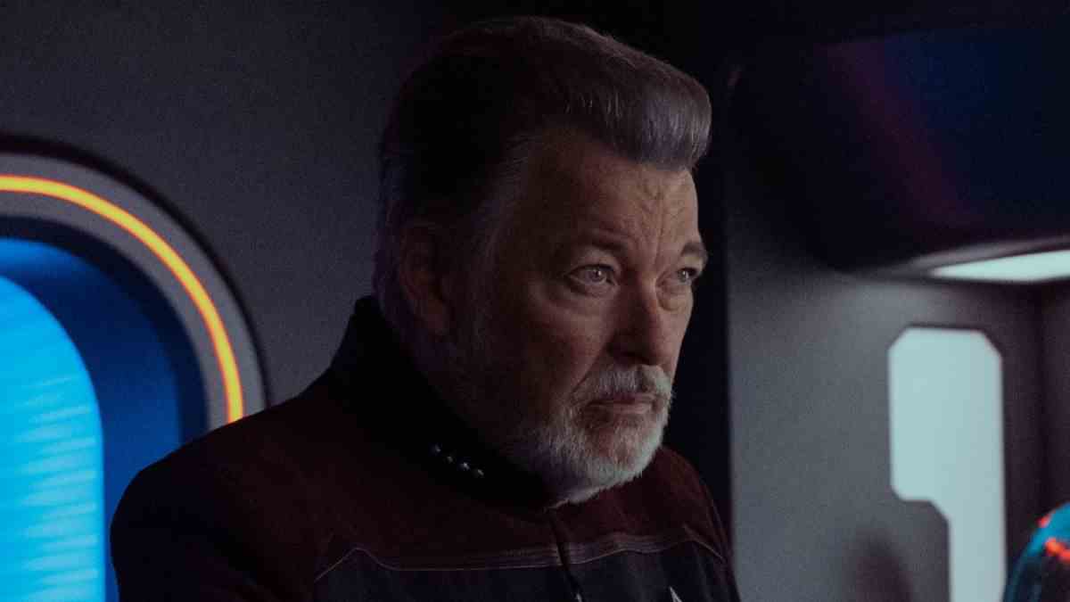 Jonathan Frakes de Star Trek partage des réflexions directes sur les raisons pour lesquelles l'avenir de la franchise passe par la télévision plutôt que par les films
