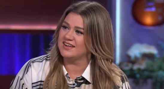 Kelly Clarkson hosts The Kelly Clarkson Show.