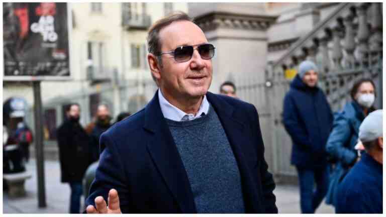 Kevin Spacey fait l'éloge de son directeur au Musée du cinéma d'Italie lors de son premier engagement depuis qu'il a été accusé d'agression sexuelle.
	
	
