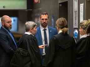 L'enquêteur principal de la SQ, Guillaume Poirier, au centre de l'équipe de poursuite, a témoigné de la façon dont Sandra et James Helm auraient été enlevés à leur domicile dans l'État de New York le 27 septembre 2020, lors du procès de Gary Arnold au Palais de Justice de Montréal le jeudi 12 janvier 2023.