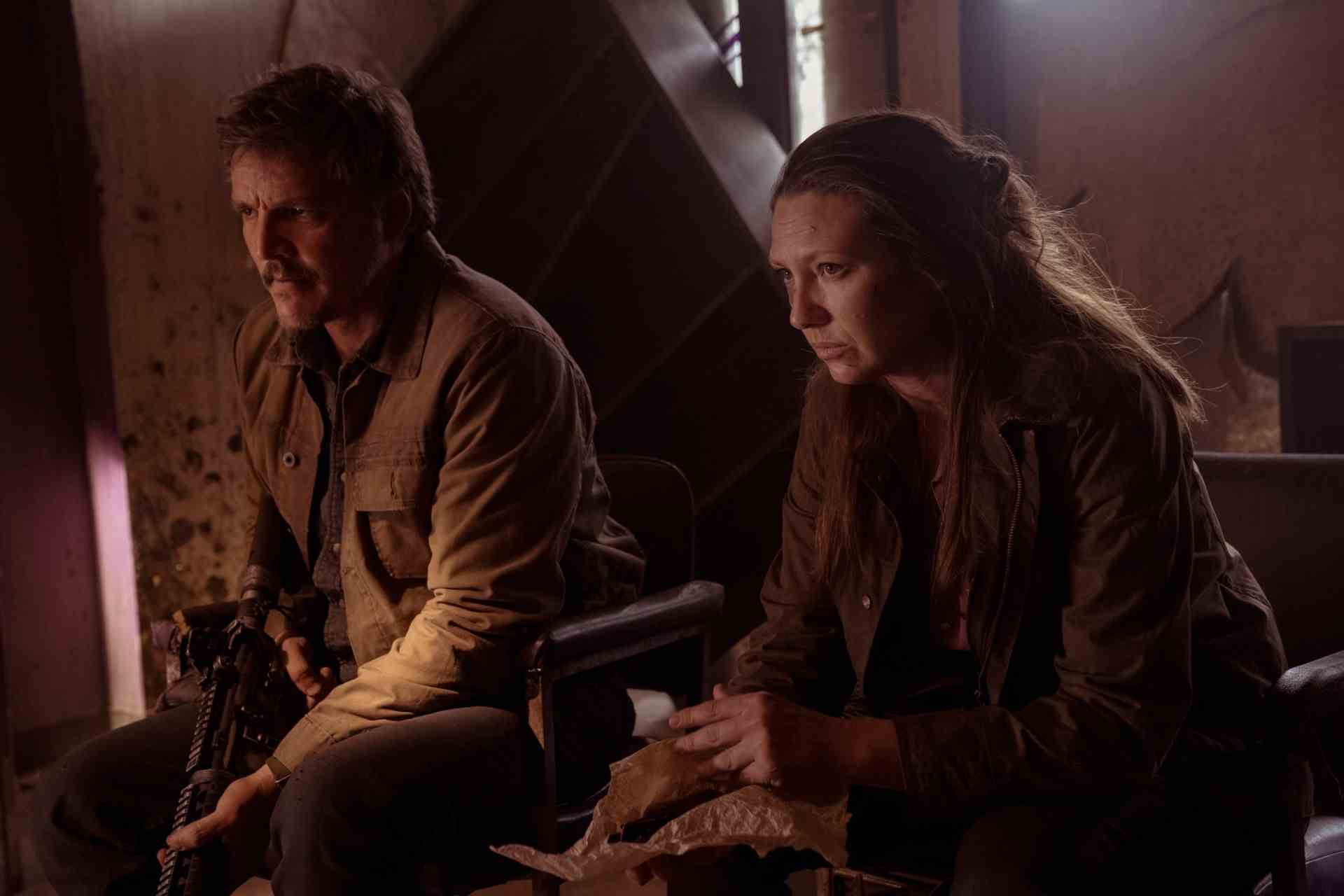 Pedro Pascal as Joel Miller and Anna Torv as Tess Servopoulos in HBO's The Last of Us