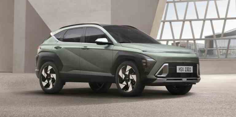 Le Hyundai Kona 2024 grandira mais ne gagnera pas en puissance