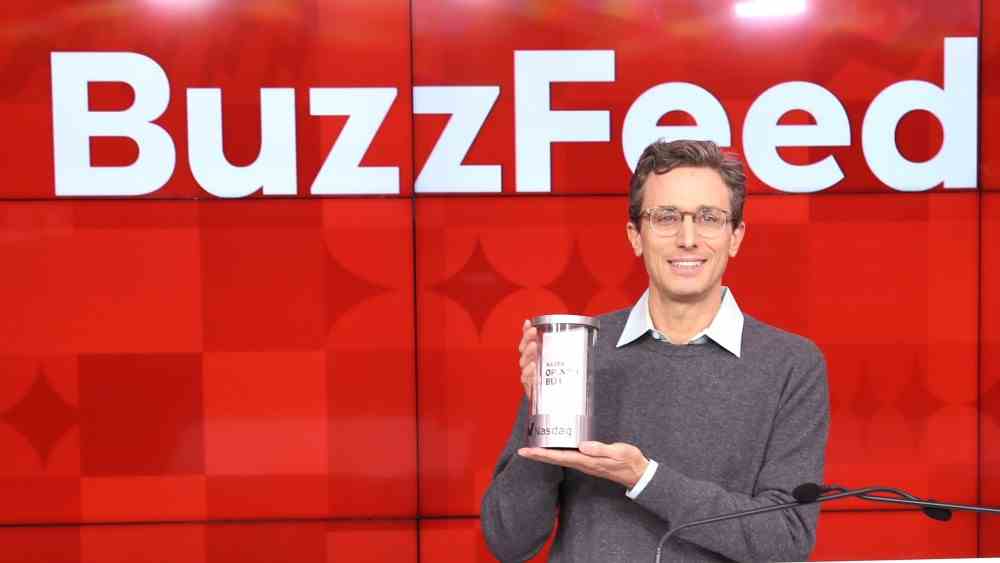 Le PDG de BuzzFeed déclare que la création de contenu basée sur l'IA deviendra 