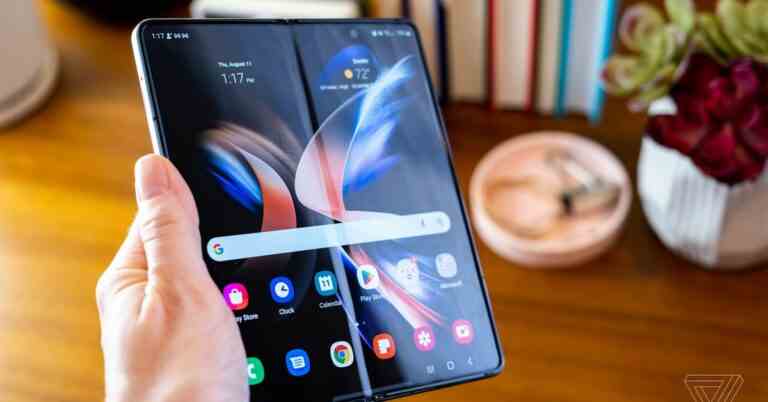 Le Samsung Galaxy Z Fold 5 pourrait enfin avoir le bon pli