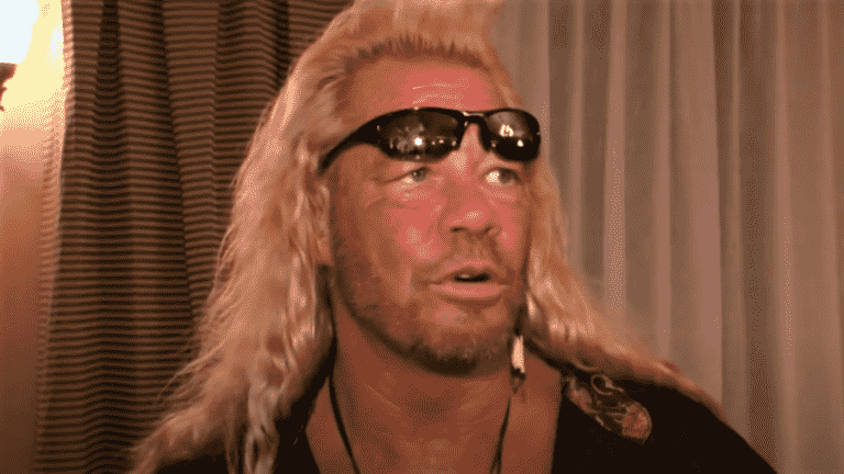 Duane Chapman in hotel room in Dog the Bounty Hunter