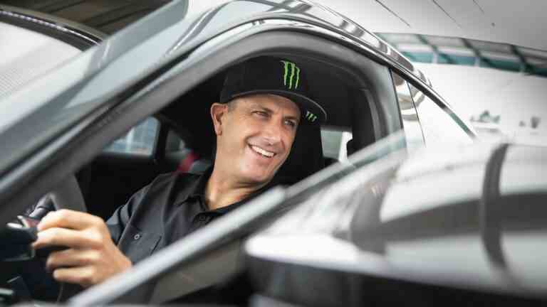 Le pilote de rallye Ken Block décède dans un accident de motoneige