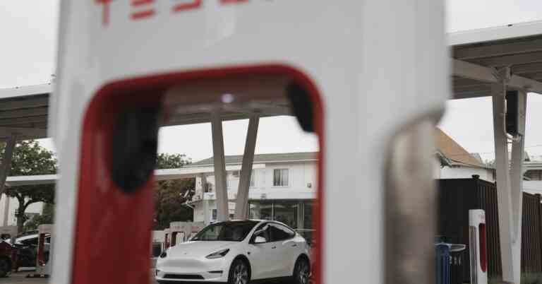 Les fortes baisses de prix de Tesla signifient « un changement majeur sur le marché des véhicules électriques »