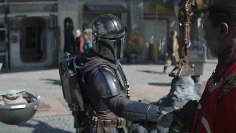 Mando et Grogu explorent de nouveau la galaxie dans la bande-annonce de la saison 3 de The Mandalorian