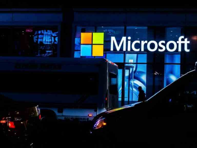 Microsoft prévoit 10 000 suppressions d’emplois et prendra 1,2 milliard de dollars de frais