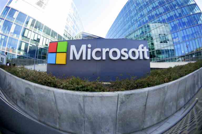 Microsoft va licencier 10 000 employés en réduisant ses coûts