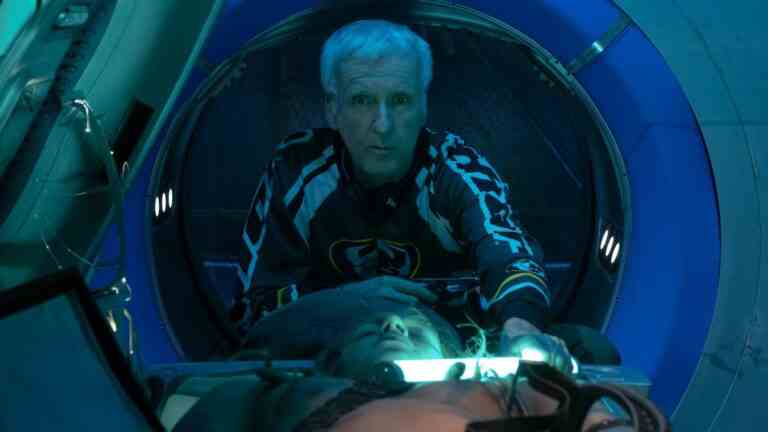 Nous pouvons maintenant dire officiellement que James Cameron a réalisé 3 des 10 films les plus rentables de tous les temps et que l'apport au box-office est époustouflant 
