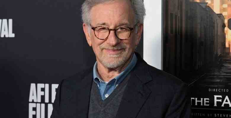 HOLLYWOOD, CALIFORNIA - NOVEMBER 06: Steven Spielberg attends AFI Fest 2022: Red Carpet Premiere Of "The Fabelmans" at TCL Chinese Theatre on November 06, 2022 in Hollywood, California. (Photo by Michael Kovac/Getty Images for AFI)