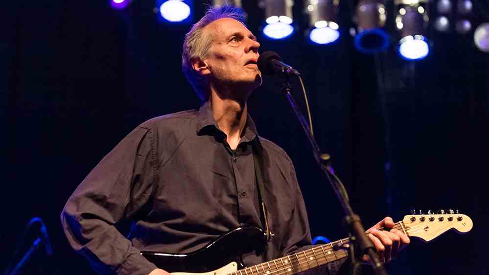 Patti Smith, Billy Idol et l'industrie de la musique se souviennent de Tom Verlaine : 