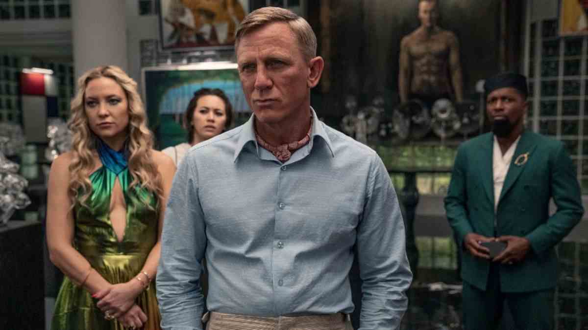 Kate Hudson, Jessica Henwick, Daniel Craig and Leslie Odom Jr. in Glass Onion: A Knives Out Mystery