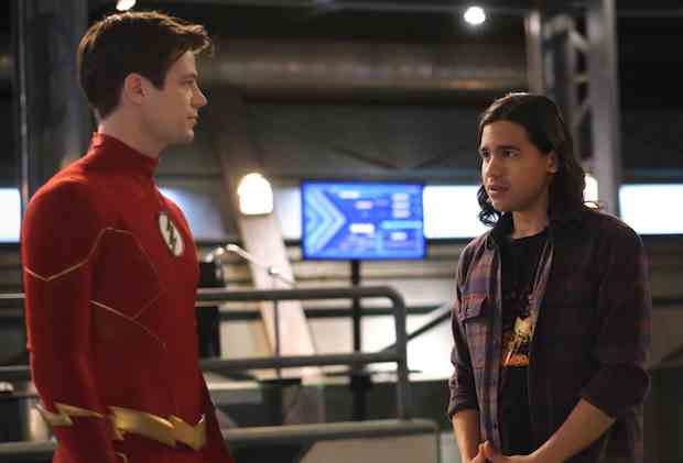 Saison finale de « The Flash » : Cisco reviendra-t-il, joué par Carlos Valdes ?