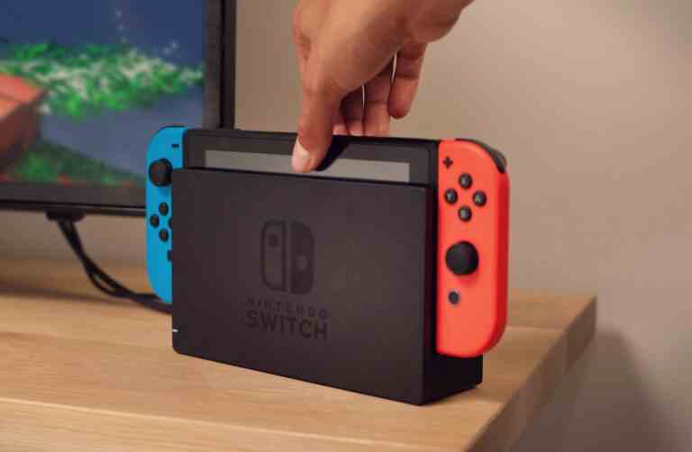 Switch a dépassé les ventes d'unités de console aux États-Unis en 2022, les ventes de l'industrie au sens large ayant diminué de 5%
