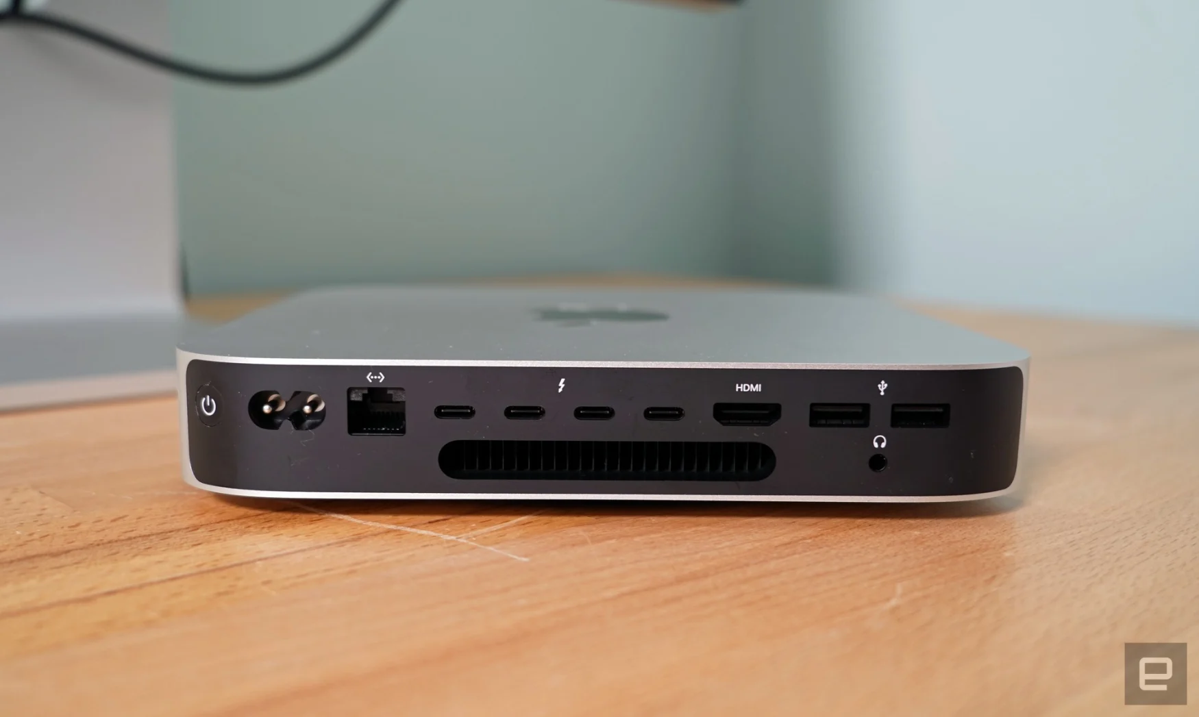 Apple Mac Mini avec ports arrière M2 Pro