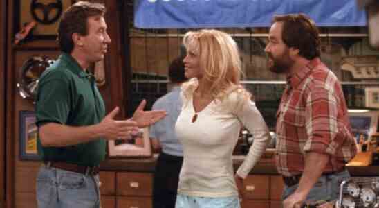 Tim Allen nie l'histoire virale de Pamela Anderson à son sujet en la flashant sur le tournage de Home Improvement