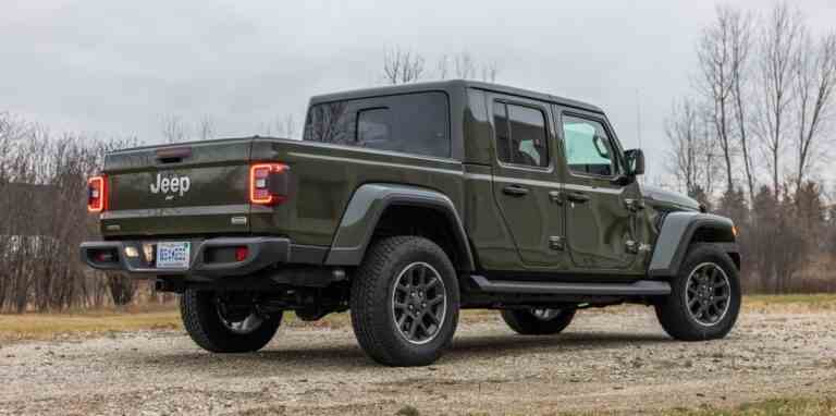 Voir les photos du Jeep Gladiator Overland EcoDiesel 2023