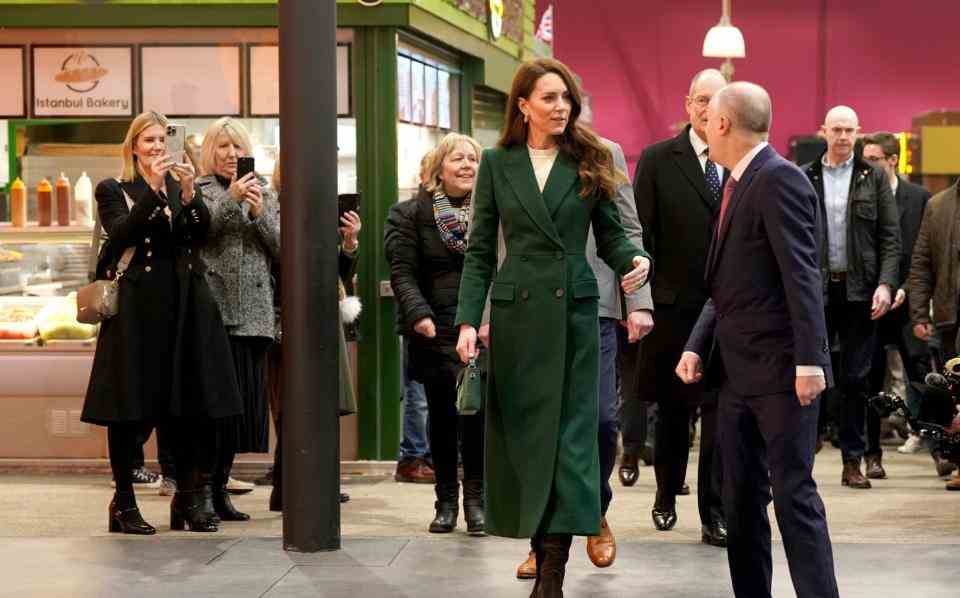 Le marché de la princesse de Galles à Leeds fleurit la Saint-Valentin sensibilisation à la petite enfance - Owen Humphreys / PA