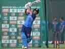 L'Indien Ishan Kishan assiste à une séance d'entraînement au Greenfield International Stadium de Thiruvananthapuram le 14 janvier 2023, à la veille de son troisième et dernier match de cricket international (ODI) contre le Sri Lanka. 