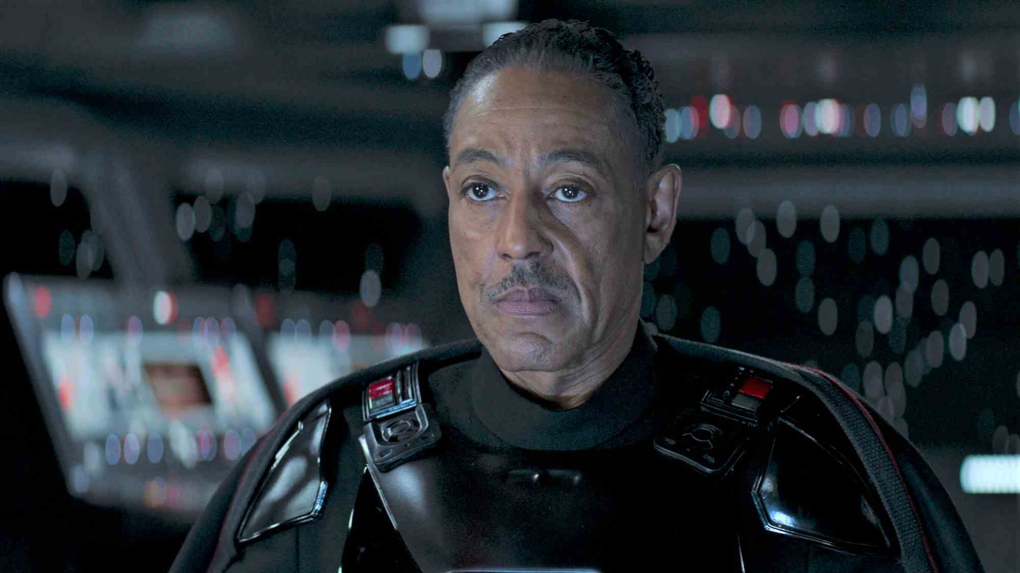 Giancarlo Esposito en tant que Moff Gideon dans The Mandalorian