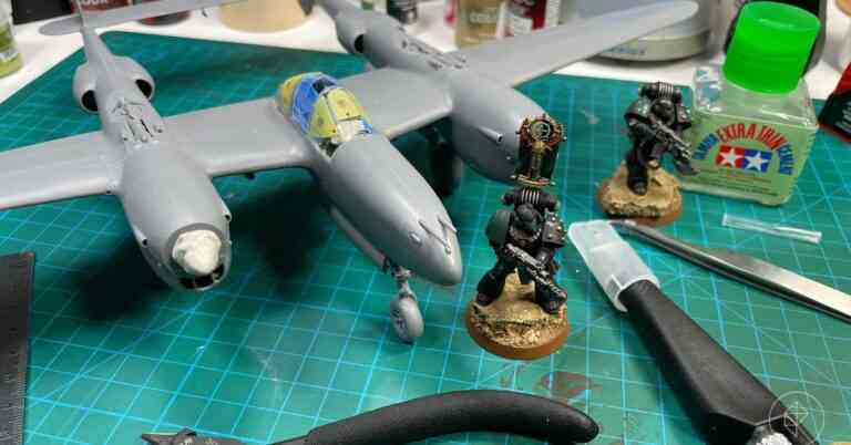 3 choses que j'ai apprises sur 40K en construisant un modèle réduit d'avion
