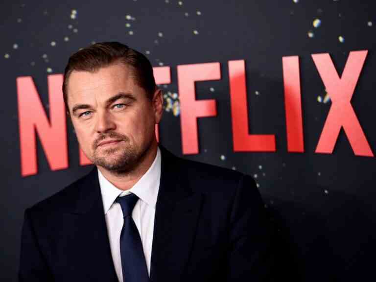 Twitter fustige Leonardo DiCaprio, 48 ans, à propos d’une rumeur d’amour avec un mannequin de 19 ans