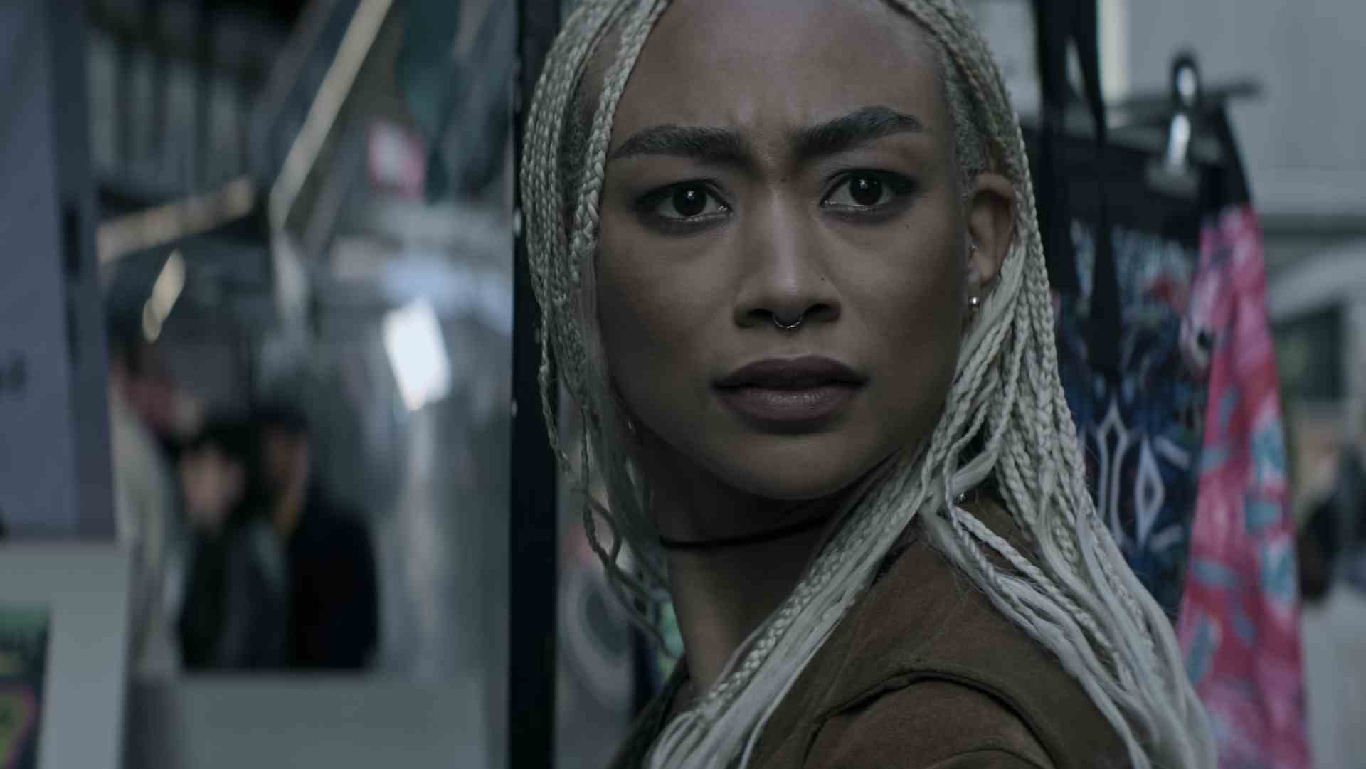 Tati Gabrielle en Marienne dans You saison 4