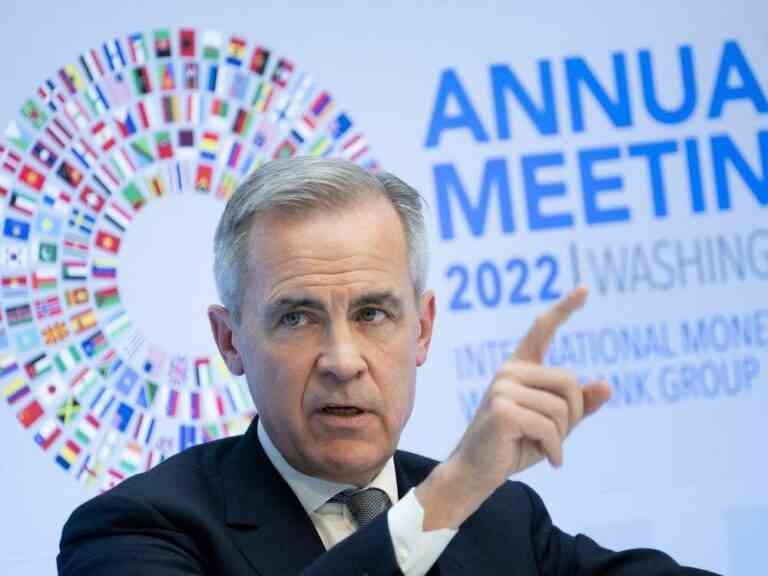 Mark Carney dit qu’une récession approche, mais les taux d’intérêt ne baisseront pas de si tôt