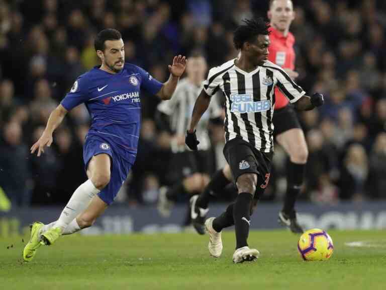 L’ancien attaquant de Chelsea Christian Atsu secouru après le tremblement de terre en Turquie