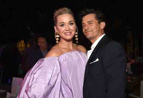 los angeles, californie 30 septembre lr katy perry et orlando bloom assistent à la puissance des femmes le 30 septembre 2021 à los angeles, californie photo de michael kovacgetty images à vie