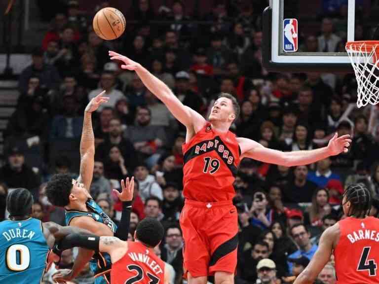 Jakob Poeltl des Raptors fait sentir sa présence tôt malgré la courbe d’apprentissage