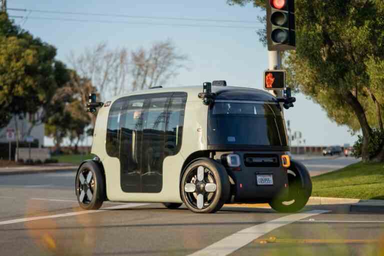 Les robotaxis Zoox commencent à se déployer sur les routes publiques de Californie