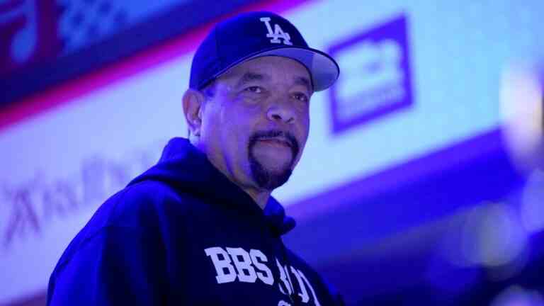 Ice-T sur le jeu hip-hop, la renommée d'Hollywood et l'obtention de ses fleurs : "Je voulais être mentionné parmi les plus grands" Les plus populaires doivent être lus Inscrivez-vous aux newsletters Variété Plus de nos marques
	
	
