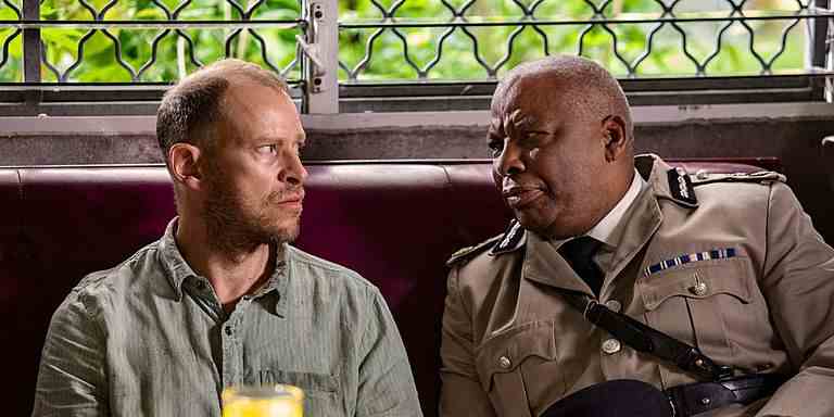 Death in Paradise diffuse une révélation choquante sur le tueur après l'arrestation de Neville

