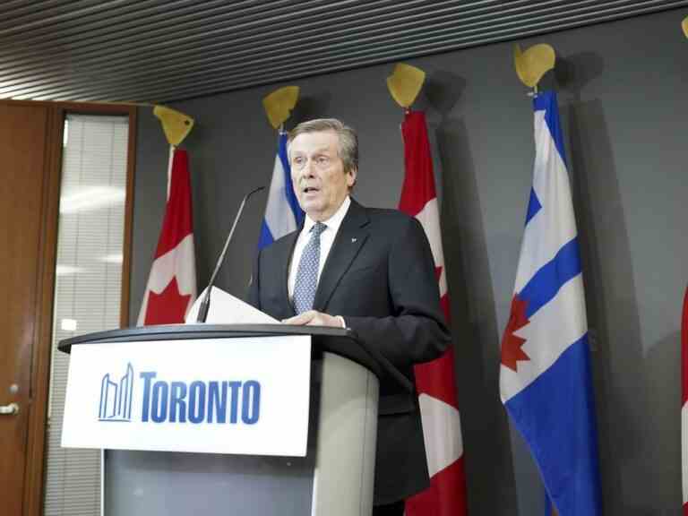 John Tory restera maire de Toronto pour le débat sur le budget de cette semaine