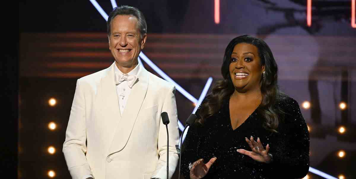 Les hôtes des BAFTA, Richard E Grant et Alison Hammond, reçoivent une réaction positive des téléspectateurs

