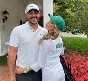 La future Mme Brooks Koepka et l'homme de l'heure.  JÉNA SIMS/ INSTAGRAM