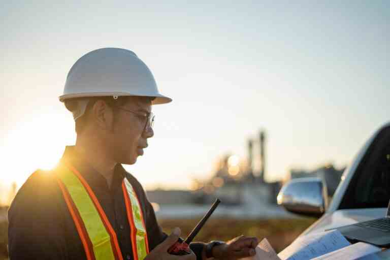 « Vous devez être proactif » : les libéraux proposent une planification de « transition juste » pour les emplois dans les énergies propres