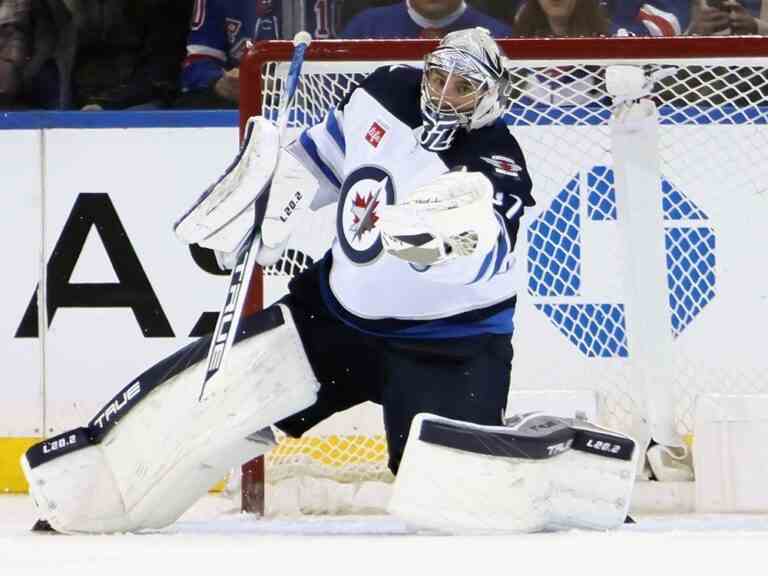 GRAND LARCENY: Hellebuyck vole les Rangers pour transporter les Jets pour gagner