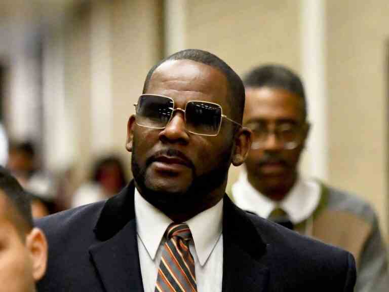 Les procureurs américains demandent 25 ans de prison supplémentaires pour R. Kelly